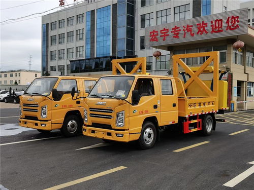 江鈴高速防撞緩沖車 功能、價格與配置詳解及與救護(hù)車的協(xié)同應(yīng)用